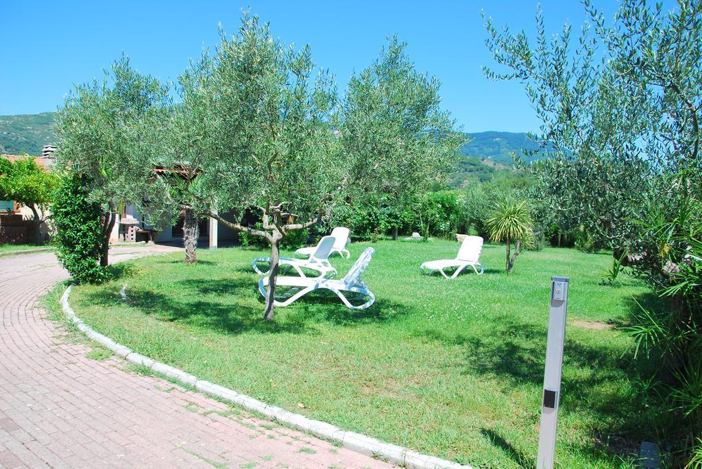 Appartamenti Mimosa - Clima, Giardino, Posti Auto Marina di Campo Dış mekan fotoğraf
